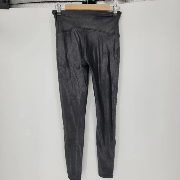 Spanx faux leather black leggings size Large compression comfy slim - Picture 3 of 7